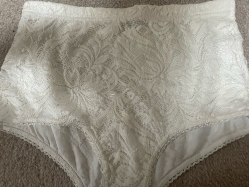 Pretty little thing - thing, ladies