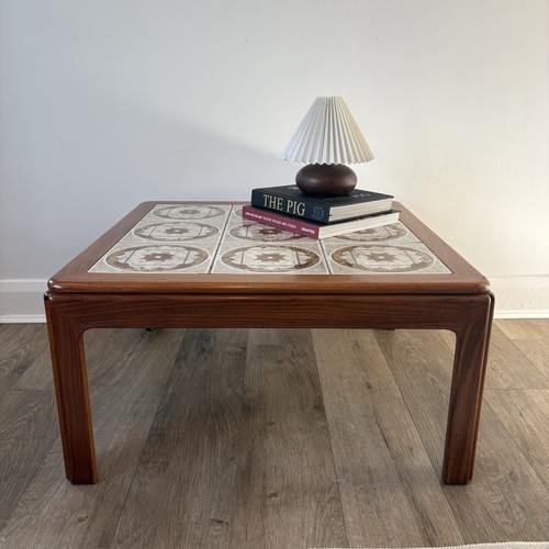 Plan teak mid century - teak, tile