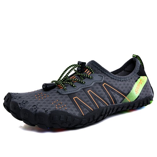 Outdoor river tracing - , shoes