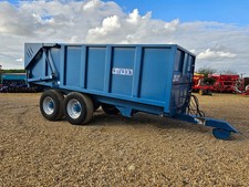 WARWICK 11 Tonne Grain Trailer, Year 2011, hydraulic rear door