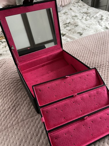 Jewellery earring box black - earring,