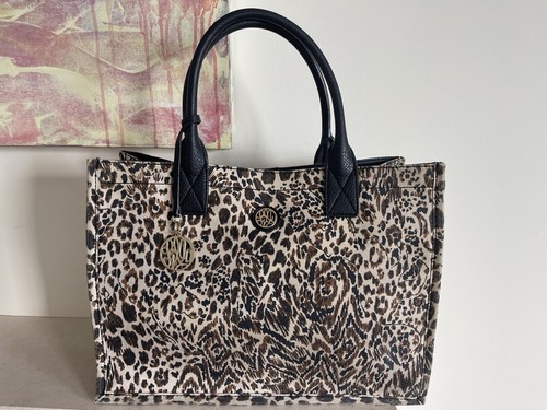 Lilly pulitzer large leopard - pulitzer,