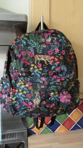 Accessorize tiger jungle - /,