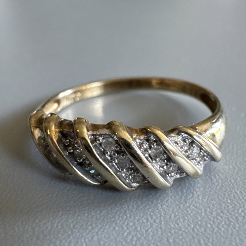 9ct yellow gold 375 05ct - gold, 0.05ct