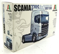 Italeri 1/24 Scale Unassembled