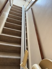 ! Brooks stair lift 400cm long, can be adjusted, 2 remotes control .