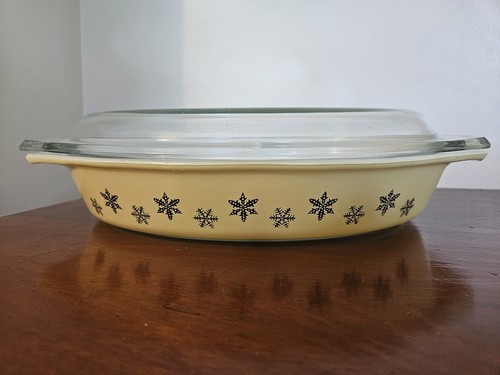 Very rare vintage - very, pyrex