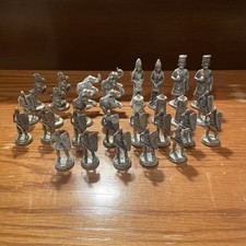 Vintage 1950's 29 Piece Chess