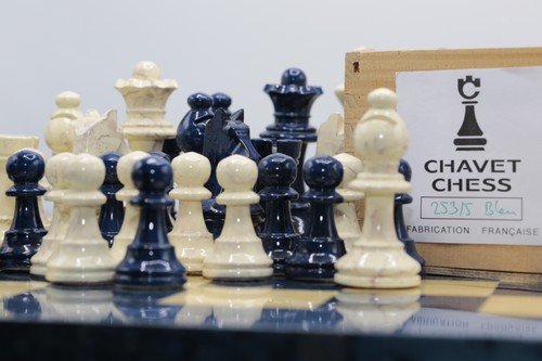 1998 chavet chess 253 - 1998, king