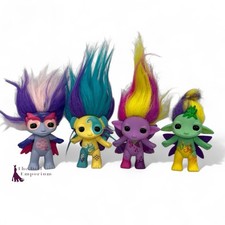 Zelfs Dolls - Medium Sized Figures Bundle x 4