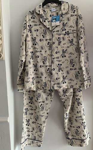 Bnwt disney mickey - by, tu