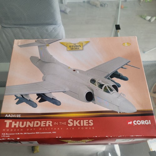 Corgi aa34105 buccaneer - corgi,