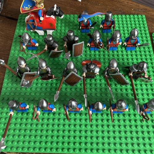 Minifigures knights red - , lions