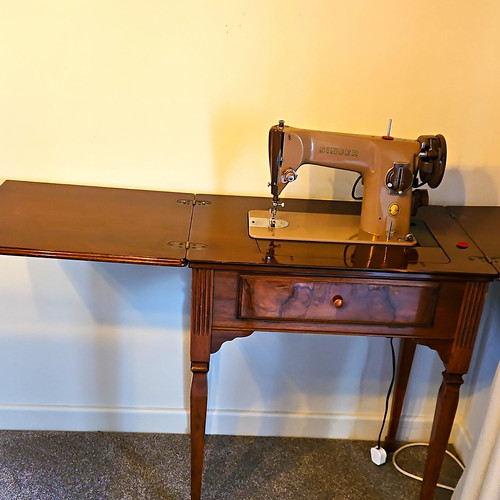 Singer 201k electric sewing - singer,