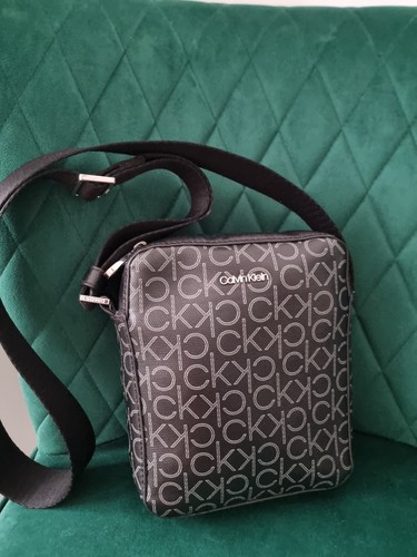 Calvin klein monogram - calvin, reporter