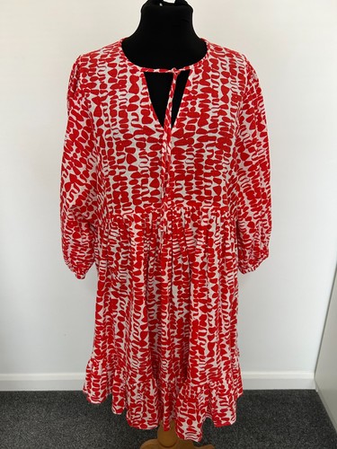 Bnwt red white - red, half