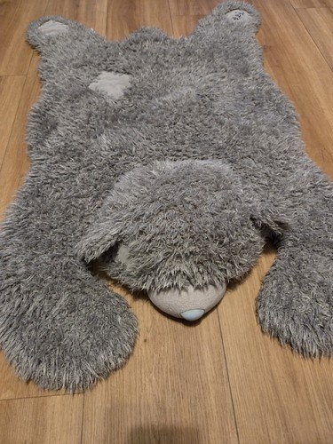 You bear rug - to,