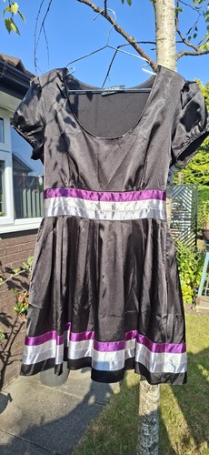 Rare black fit flare scoop - &,