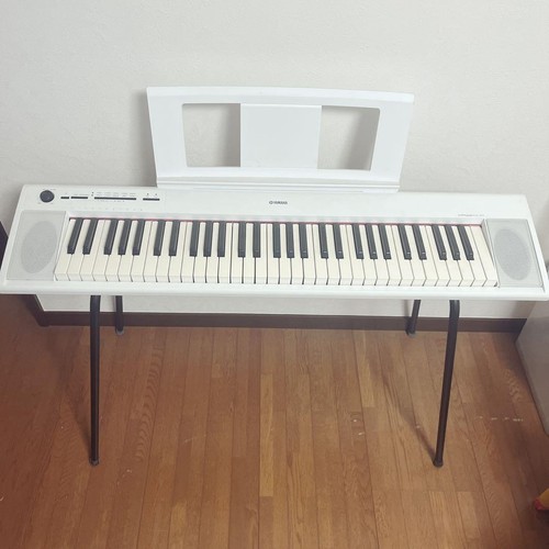 Yamaha white digital - yamaha,