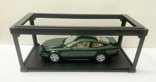 Cult scale 1988 aston - 1/18,