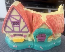 Disney Vintage Rare Snow White Cottage Playset Polly Pocket Style 1995