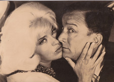 Autograph Card - Diana Dors