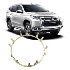 Wheel Center Hub Cap Retainer