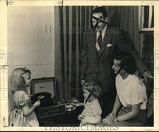 1955 Press Photo Julie