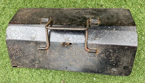Vintage metal tool box - box, with