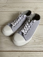 Cotton Traders Blue & White