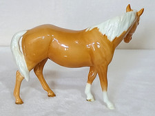 Beswick Mare Head Down Facing