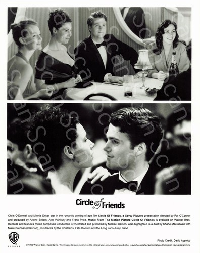 Circle friends chris - circle, of