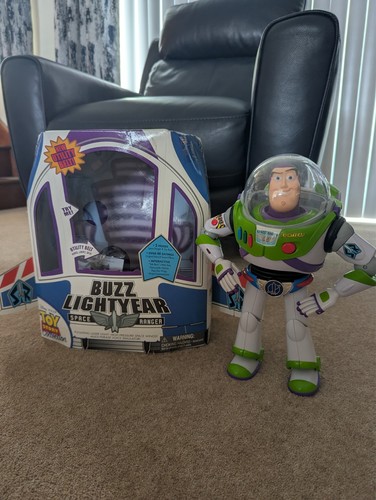 2010 white logo toy story - white,