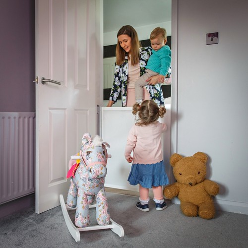White lascal kiddyguard avant - white,