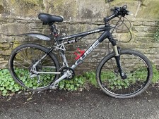 Men's Mountain Bike. Cube 100