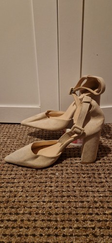 Boohoo nude buckle block heels - boohoo,