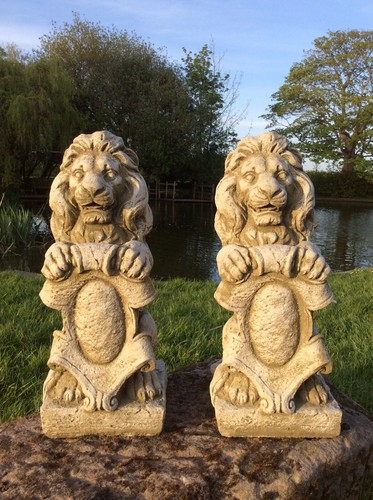 Stone garden pair armorial - pair, of