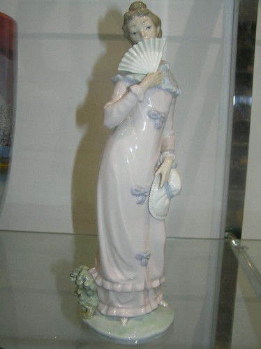 Rare nao lladro lady - by,