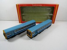 HORNBY - CLASS 142 'PACER' SET