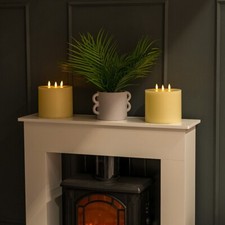 2 x Flickering Real Wax Candle