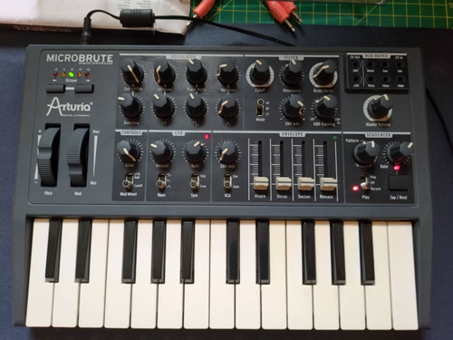 Arturia microbrute decksaver - microbrute,,