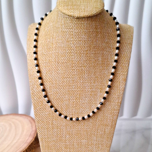 Black white baroque pearl - &,