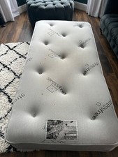 single matress 1000 pocket spring with 25mm memory foam, used, very comfy