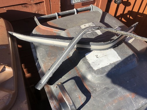 Peugeot 309 bumper - bumper, inserts