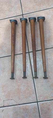 Set tapered wooden - of,