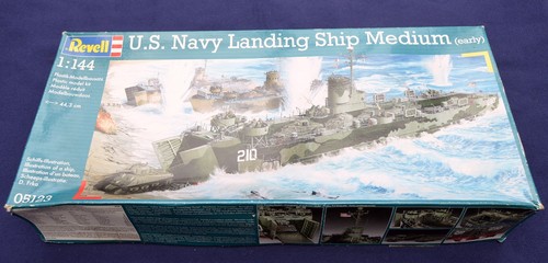 Revell navy landing - revell, ship
