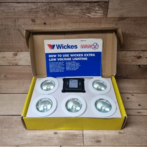 Wickes low voltage - voltage, way