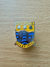 Butlins filey enamel pin - filey,