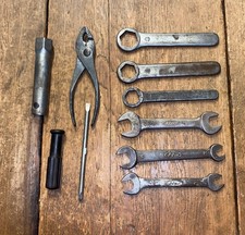 VINTAGE HONDA MOTORCYCLE