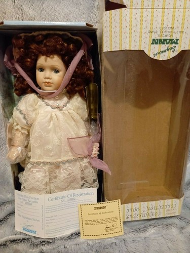 Seymour mann doll - ,